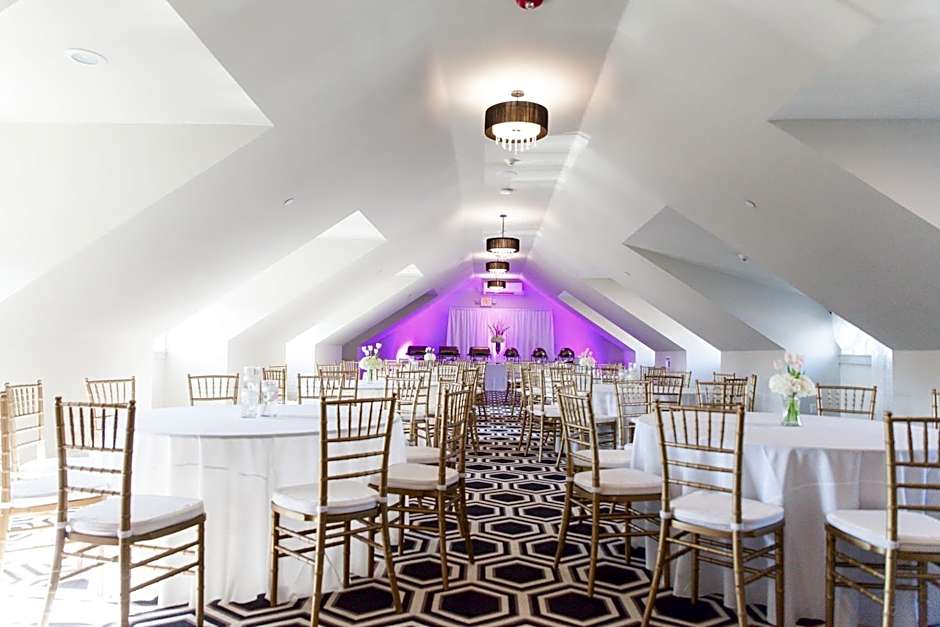 White House Hotel