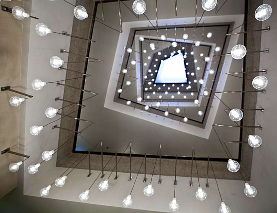 Nu Hotel