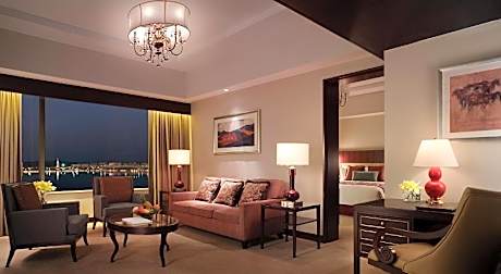 Shangri-La Hotel, Manzhouli