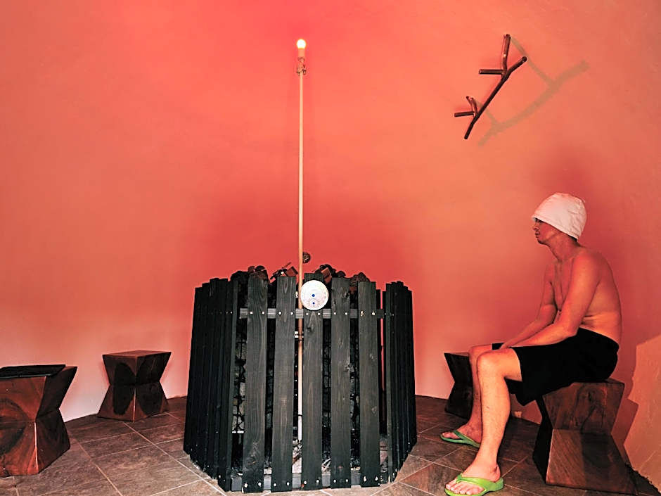 LAVA SAUNA & VILLA