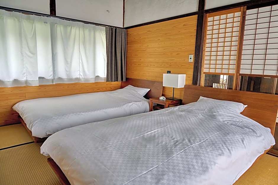 鞆猫庵 Tomo Nyahn