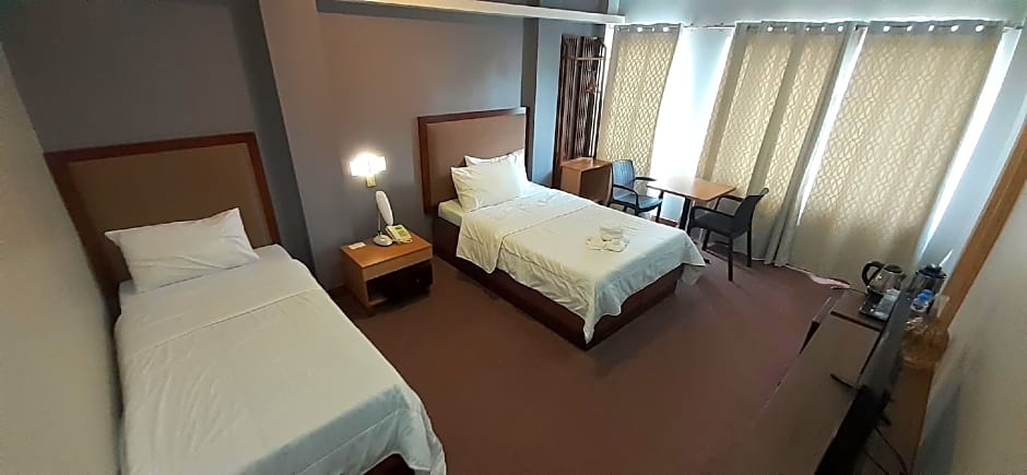 Hotel Camila 2