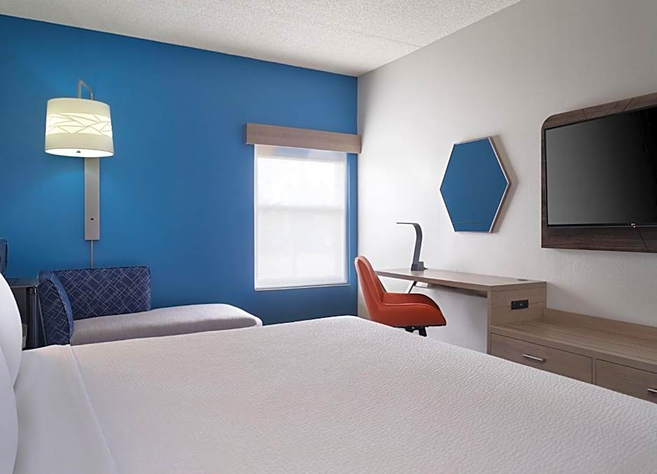 Holiday Inn Express Indianapolis Airport By IHG