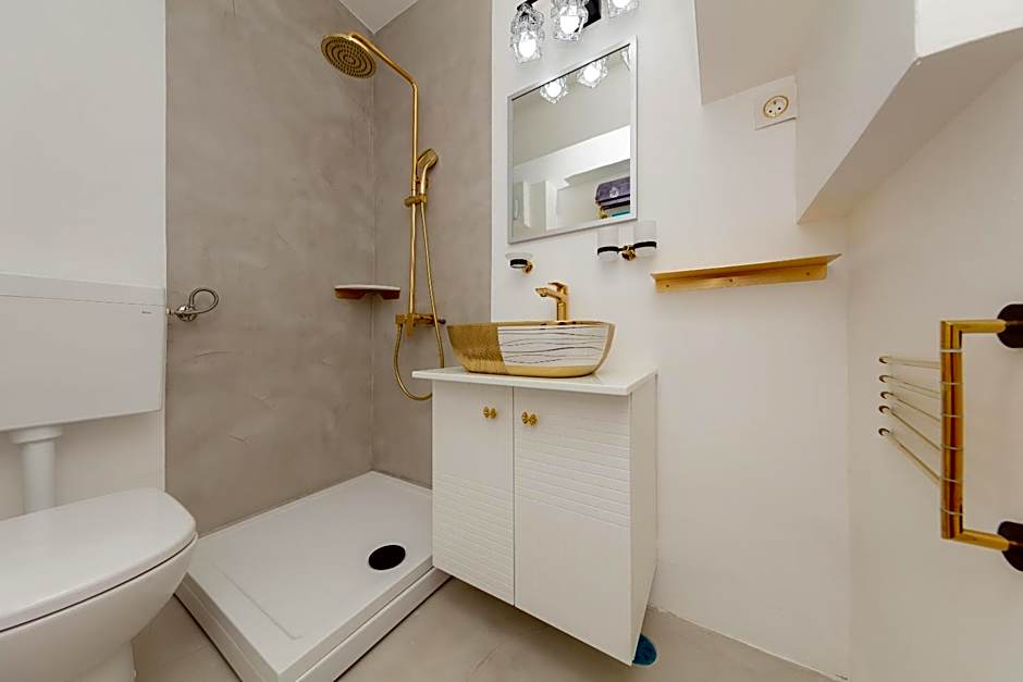 Boutique Residence Sundays