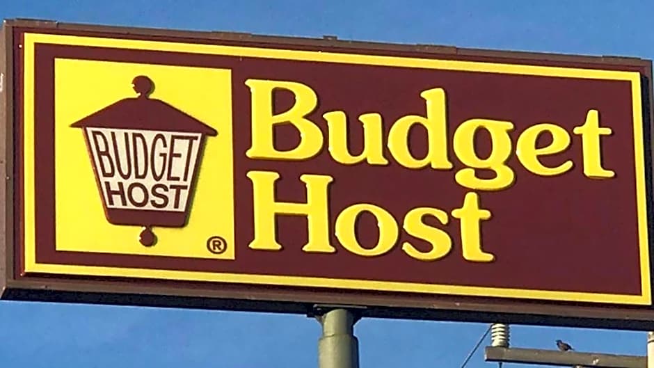 Budget Host Village Inn