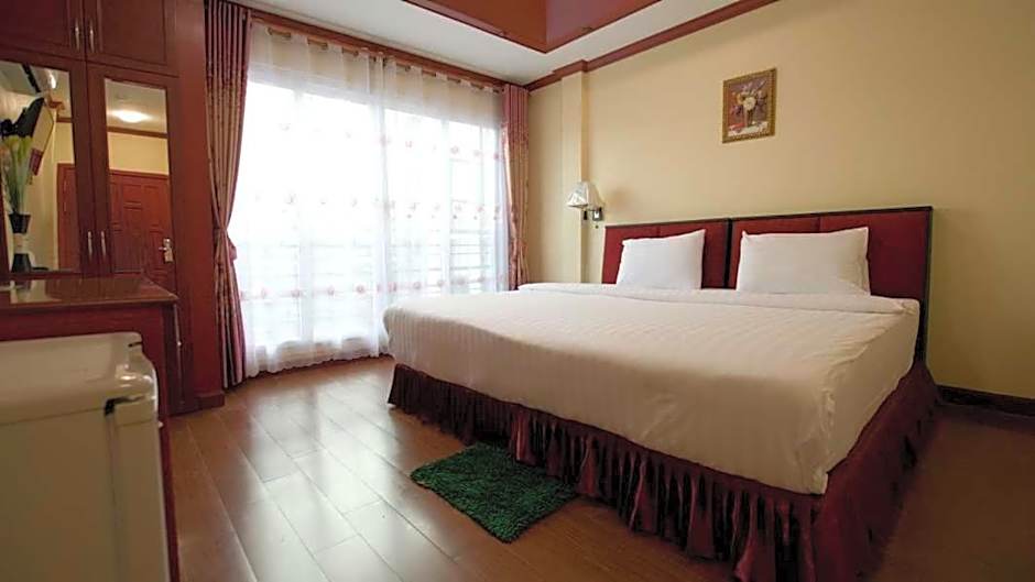 Bluebird Inn Pattaya