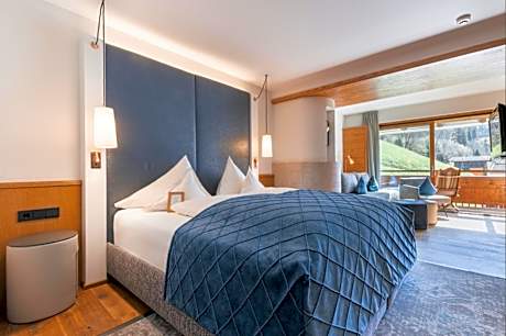 Junior Suite with Balcony