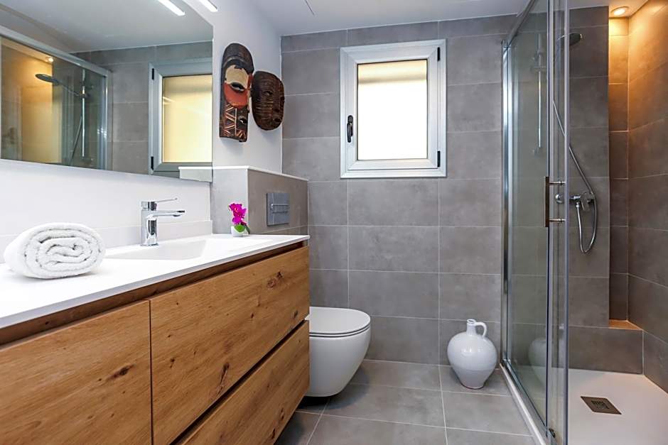 Antares Planet Costa Dorada