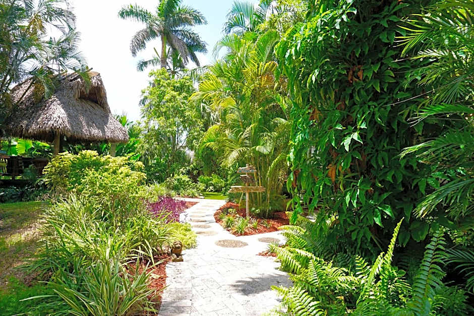 Riverside by the Beach Apartments