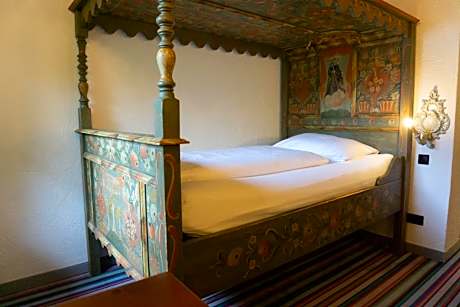 Single Room with Bathroom