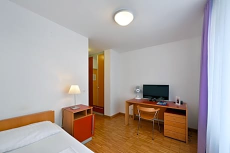Budget Twin Room