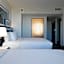 DoubleTree by Hilton Long Island City, NY