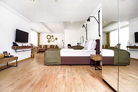 Studio with Sea View