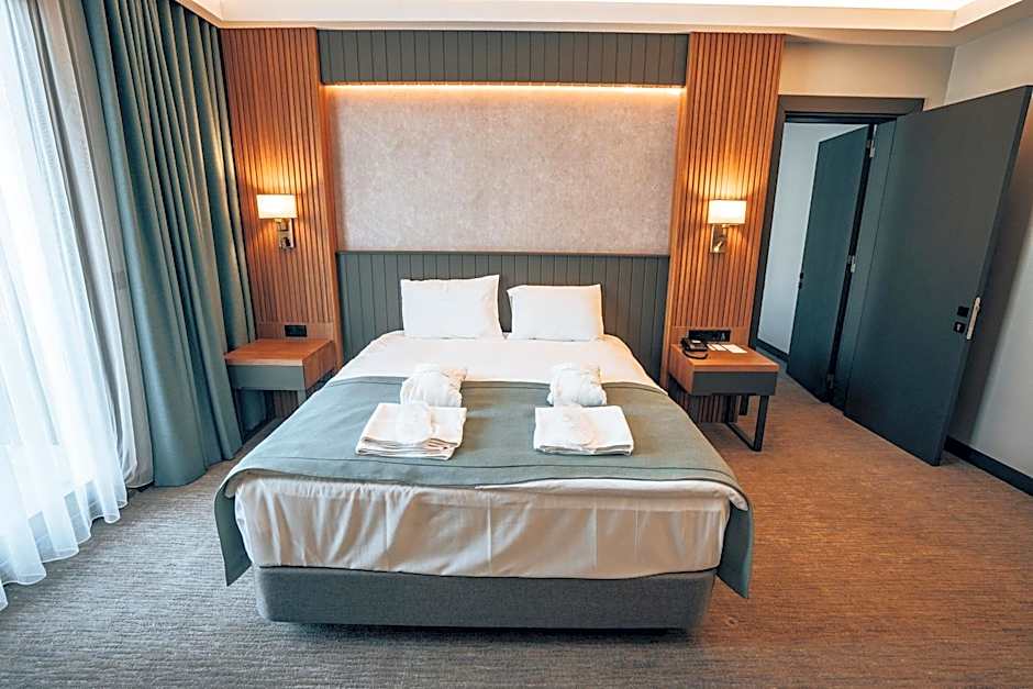 ADEMPİRA TERMAL&SPAHOTEL