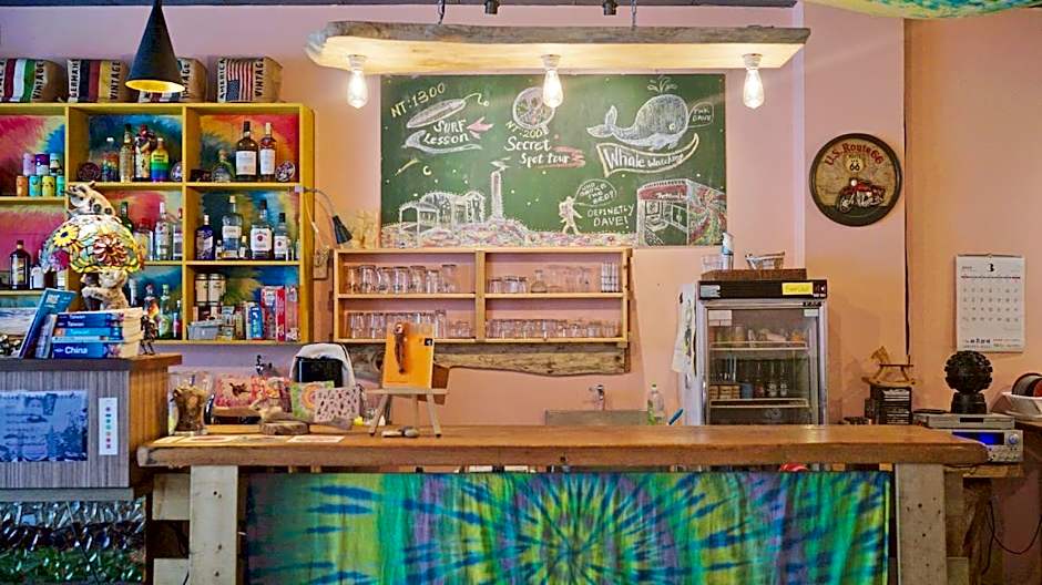 Dulan The Travel Bug Bistro Inn