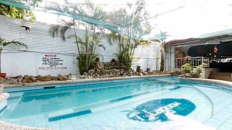 RedDoorz Plus @ Lagoon Beach Resort Zambales