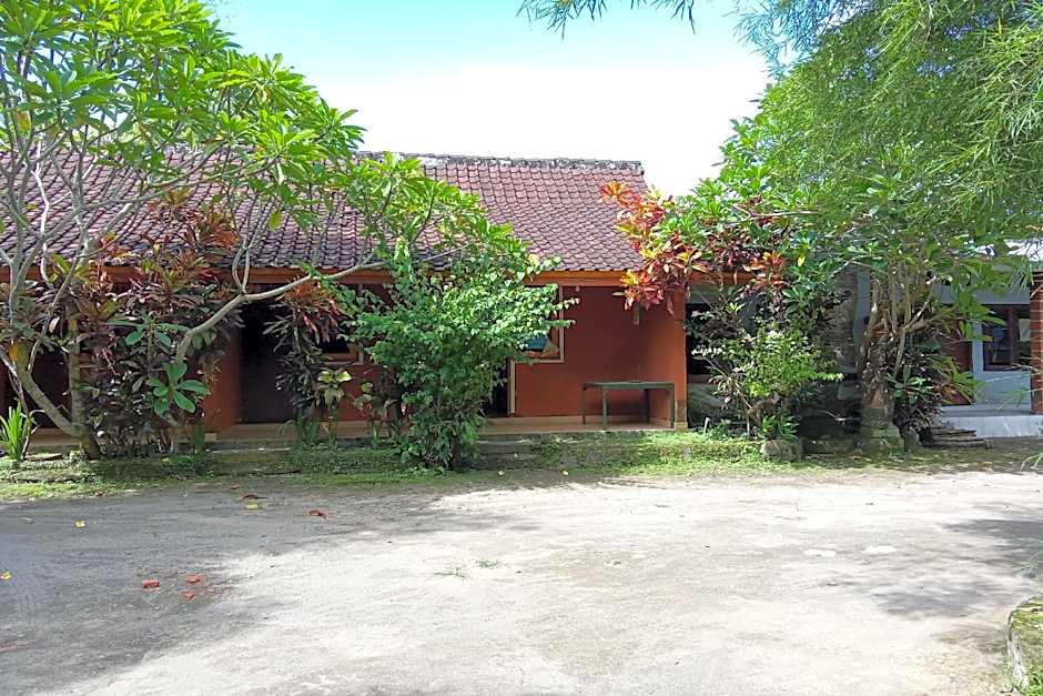 Hotel O Dannis Homestay Near Musholla Al Istiqomah Terawangan