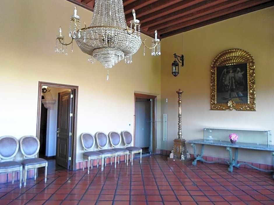 Hotel Virrey De Mendoza