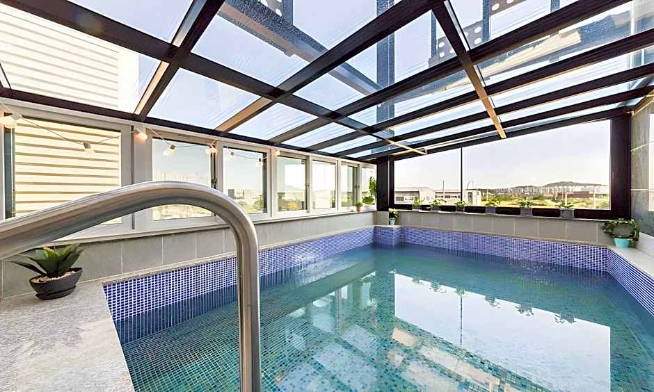 Chuncheon Urbane Hotel