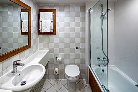 Premium Super King Room with Single Sofa Bed