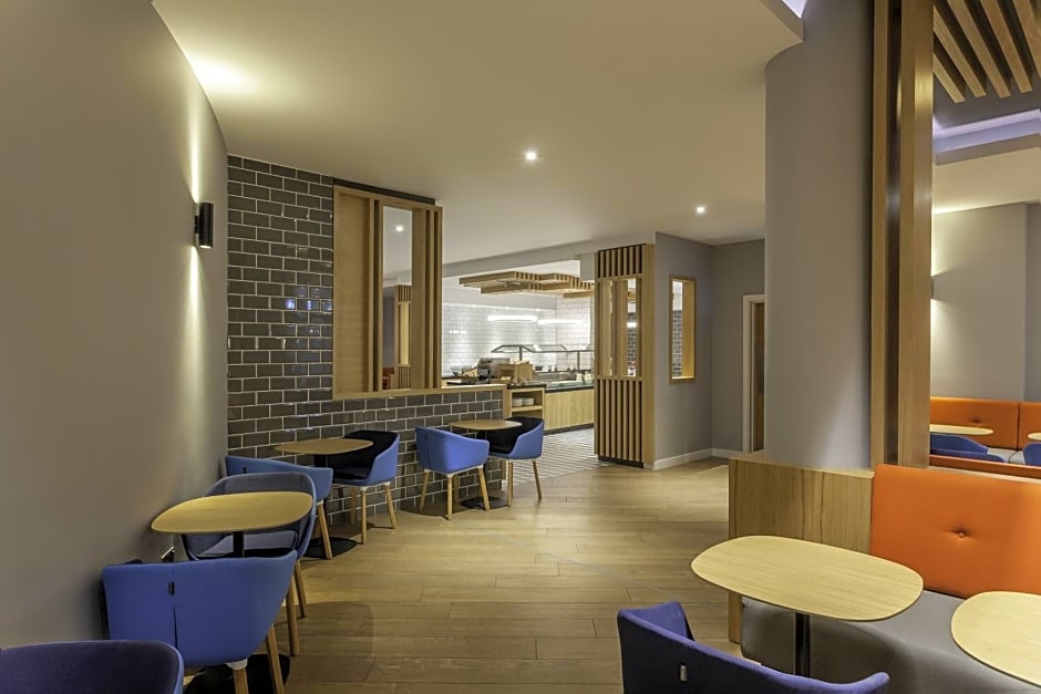 Holiday Inn Express Dublin-Airport