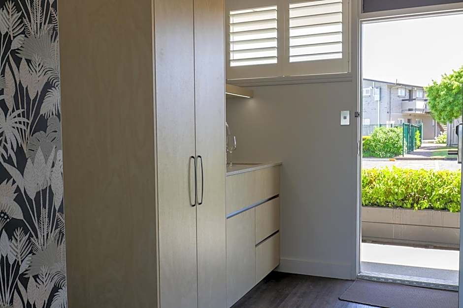 Suncourt Hotel & Conference Centre