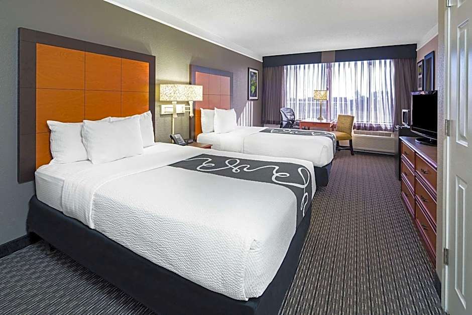 La Quinta Inn & Suites by Wyndham Buena Park