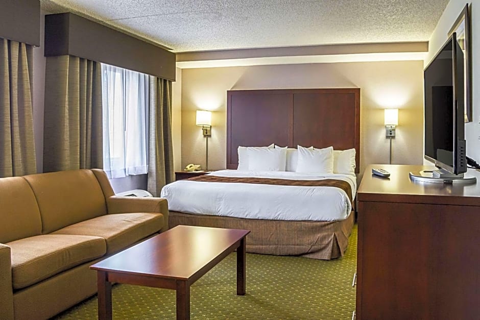 Quality Inn & Suites Clackamas - Portland