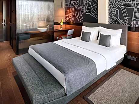 Deluxe Room with King Bed