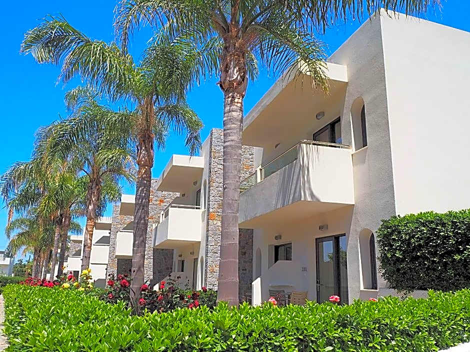 COOEE Kyknos Beach Hotel & Bungalows