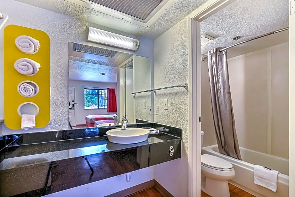 Park Inn by Radisson, Livermore