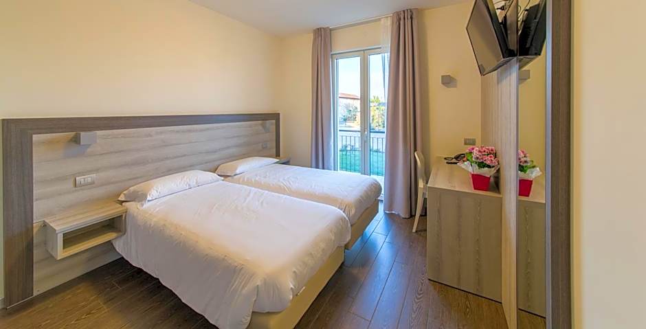 Hotel Panineria Colombera Rossa