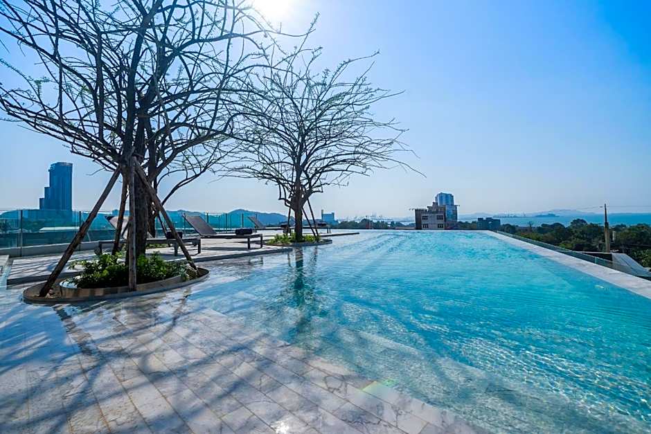 Arize Hotel Sri Racha