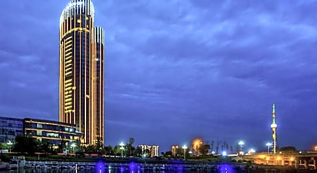 Pullman Linyi Lushang Hotel