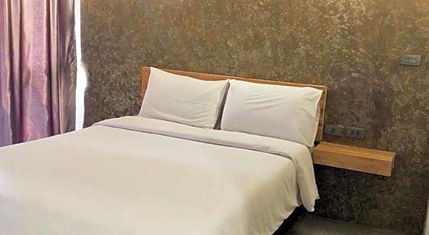 IZEN Budget Hotel & Residences (Plus)