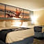 Days Inn & Suites by Wyndham Merrillville