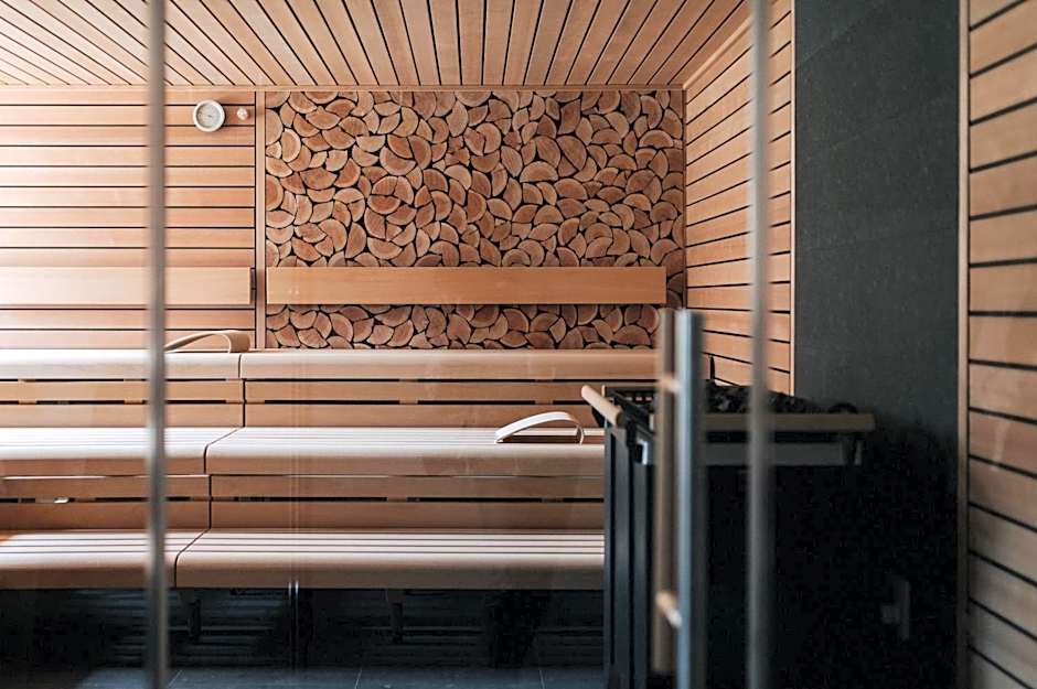 THERESET Schloss Groß Plasten