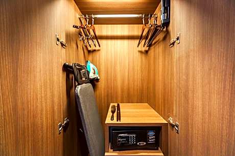 Continent Skyline King