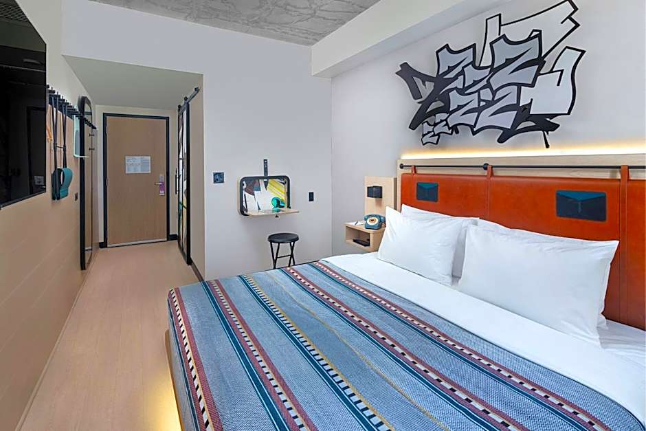 Moxy Miami Wynwood