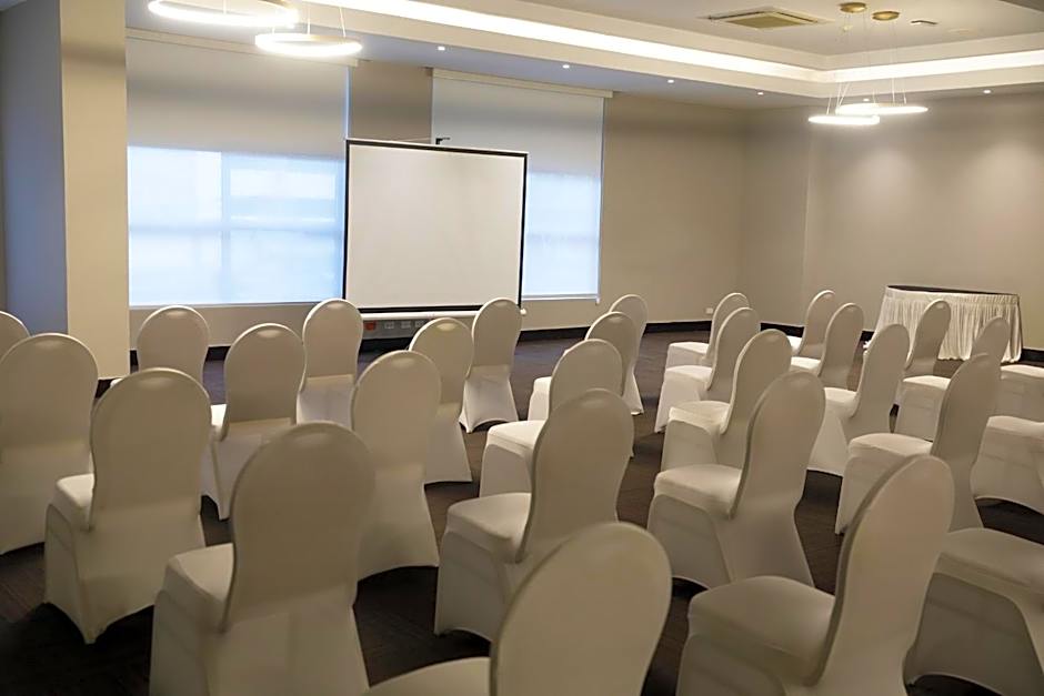 Victoria Hotel and Suites Panama