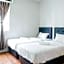 Moment Hotel