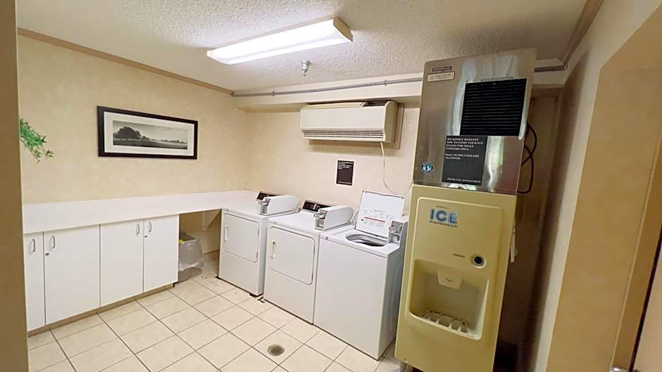 Super 8 Maumee/Toledo, OH