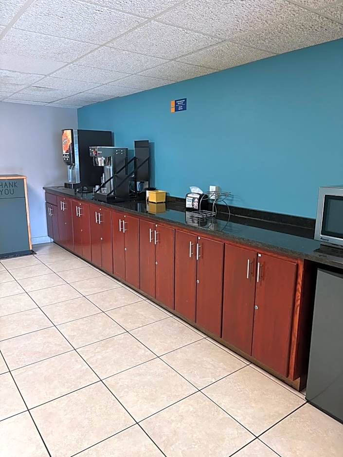 Days Inn by Wyndham St Cloud