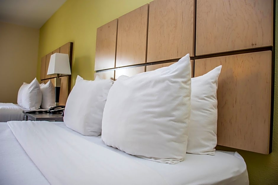 Candlewood Suites Overland Park By IHG