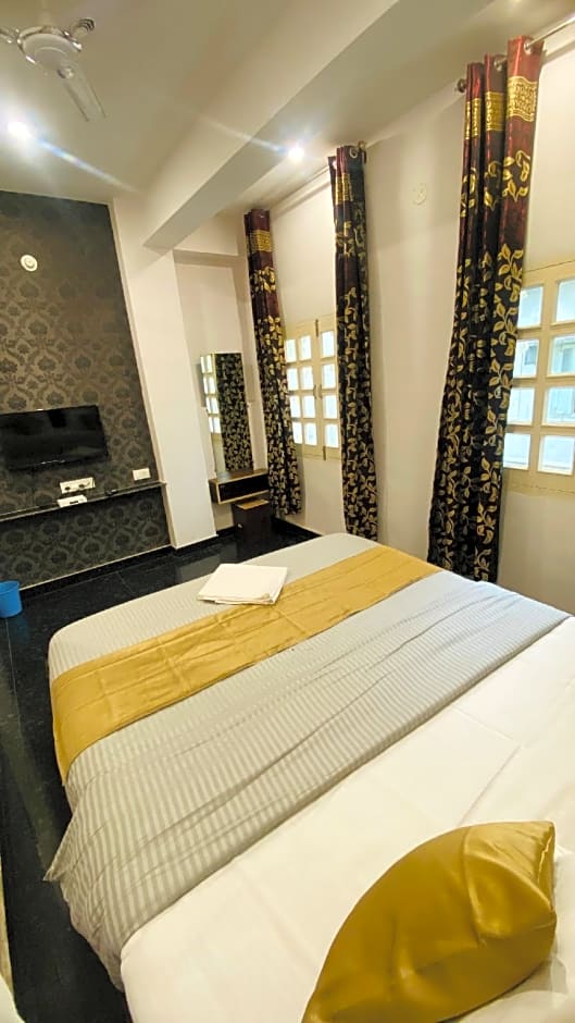 MOON FLOWER GUEST HOUSE