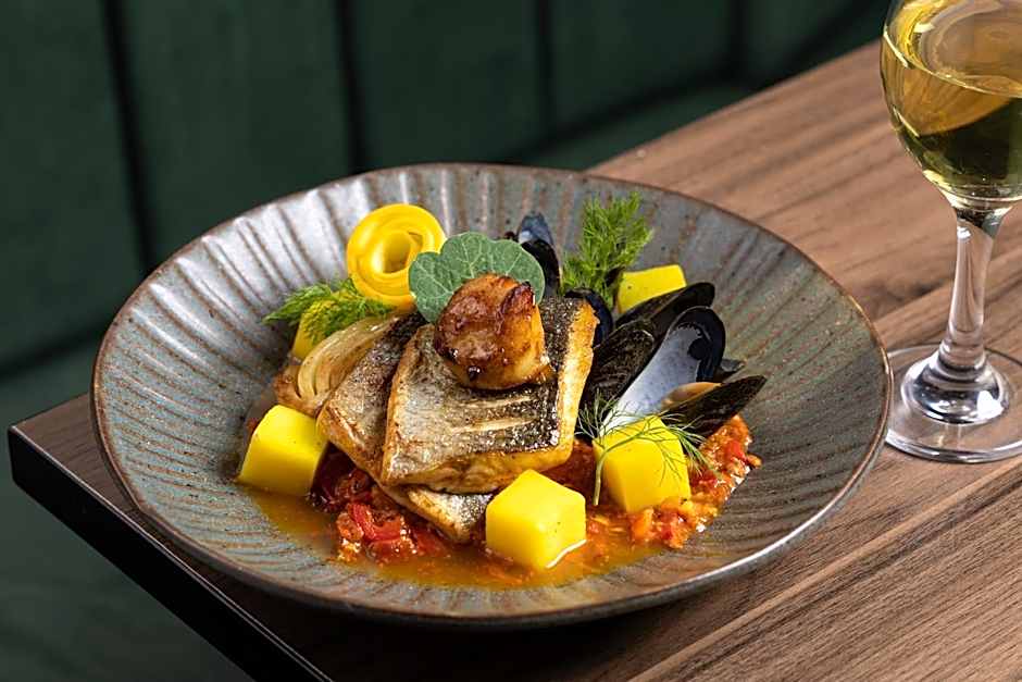 Holiday Inn London Gatwick - Worth By IHG