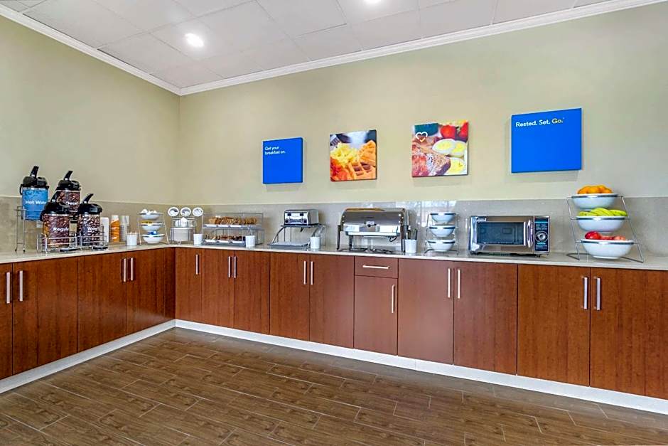 Comfort Inn & Suites Lakewood by JBLM