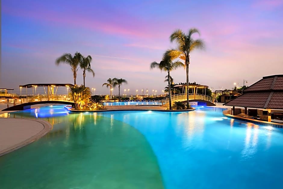 Radisson Blu Hotel & Convention Center, Alexandria