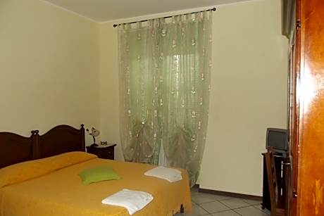 Two-Bedroom Apartment - Annex