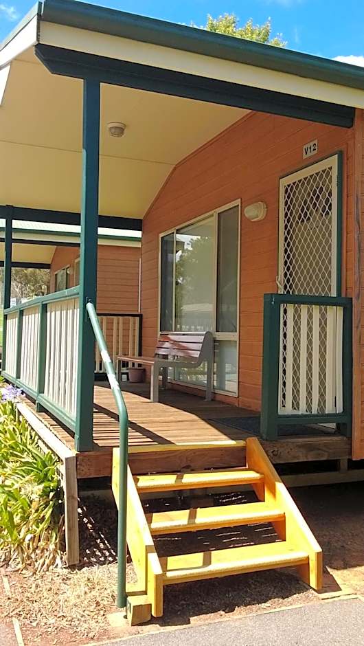 Canberra Carotel Motel